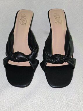 Modern Rebel Fancy Black Puff Knotted Heeled Sz. 10 Casual Party Elegant Evening